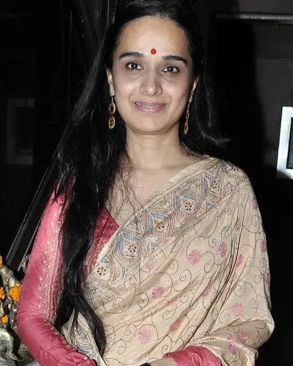 shraddha-kapoor-mother-Shivangi-kapoor